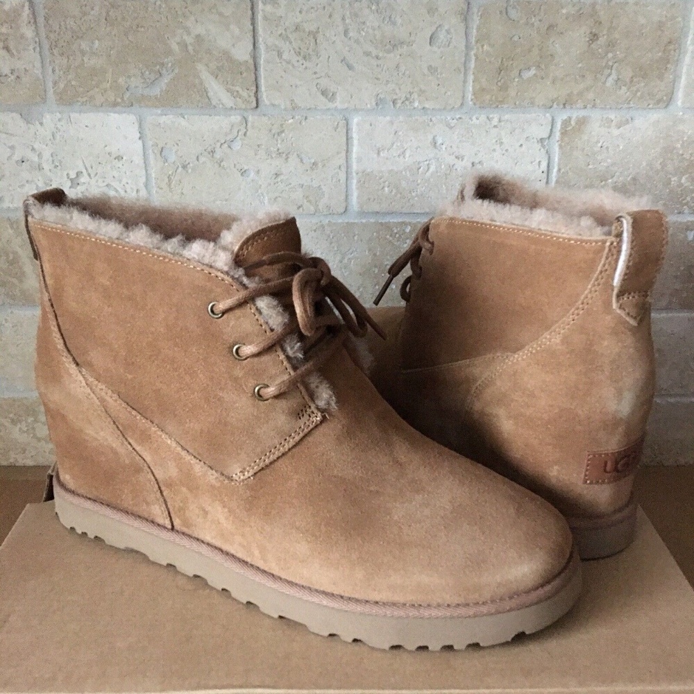 UGG CLASSIC FEMME LACE-UP CHESTNUT SUEDE ANKLE WEDGE BOOTS BOOTIES SIZE 9 WOMEN-